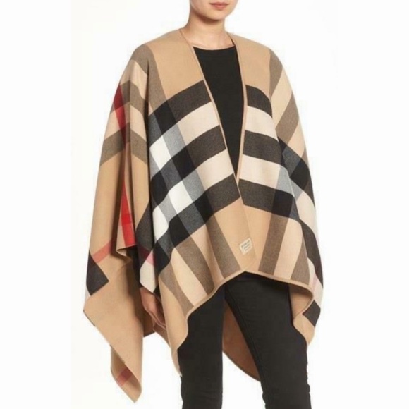Burberry Reversible Check-To-Solid Wool Cape, Camel - Picture 3 of 10